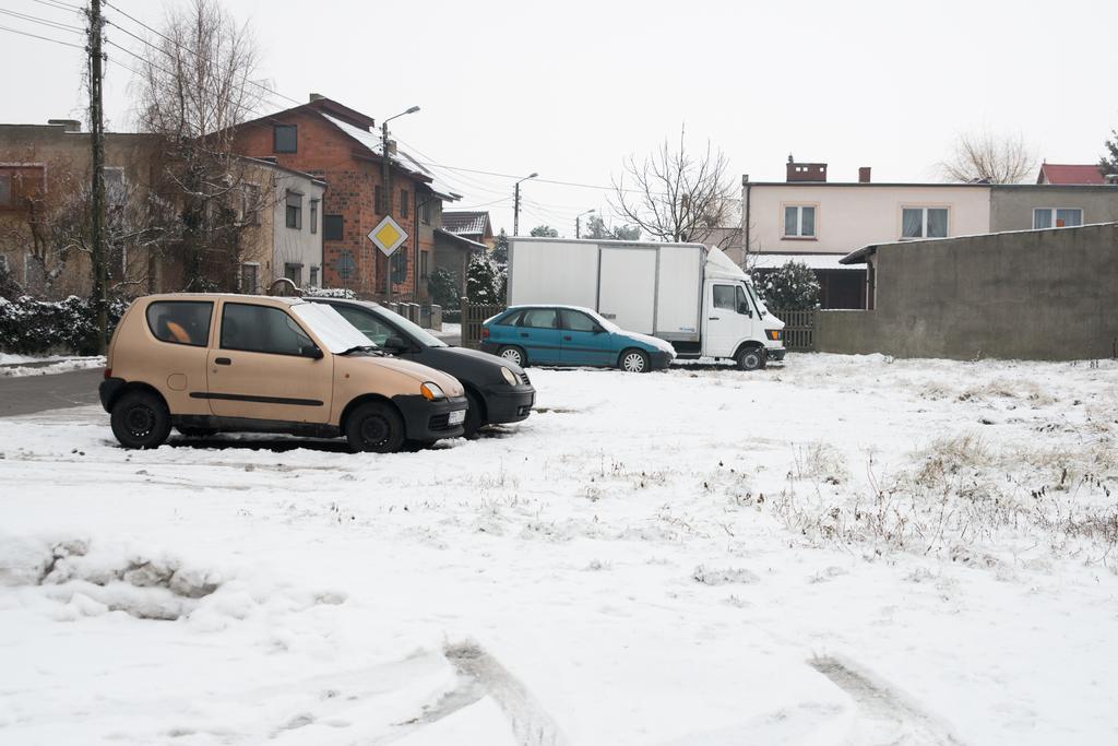 Pensjonat Kawiarni Muzealnej Goluchow Luaran gambar